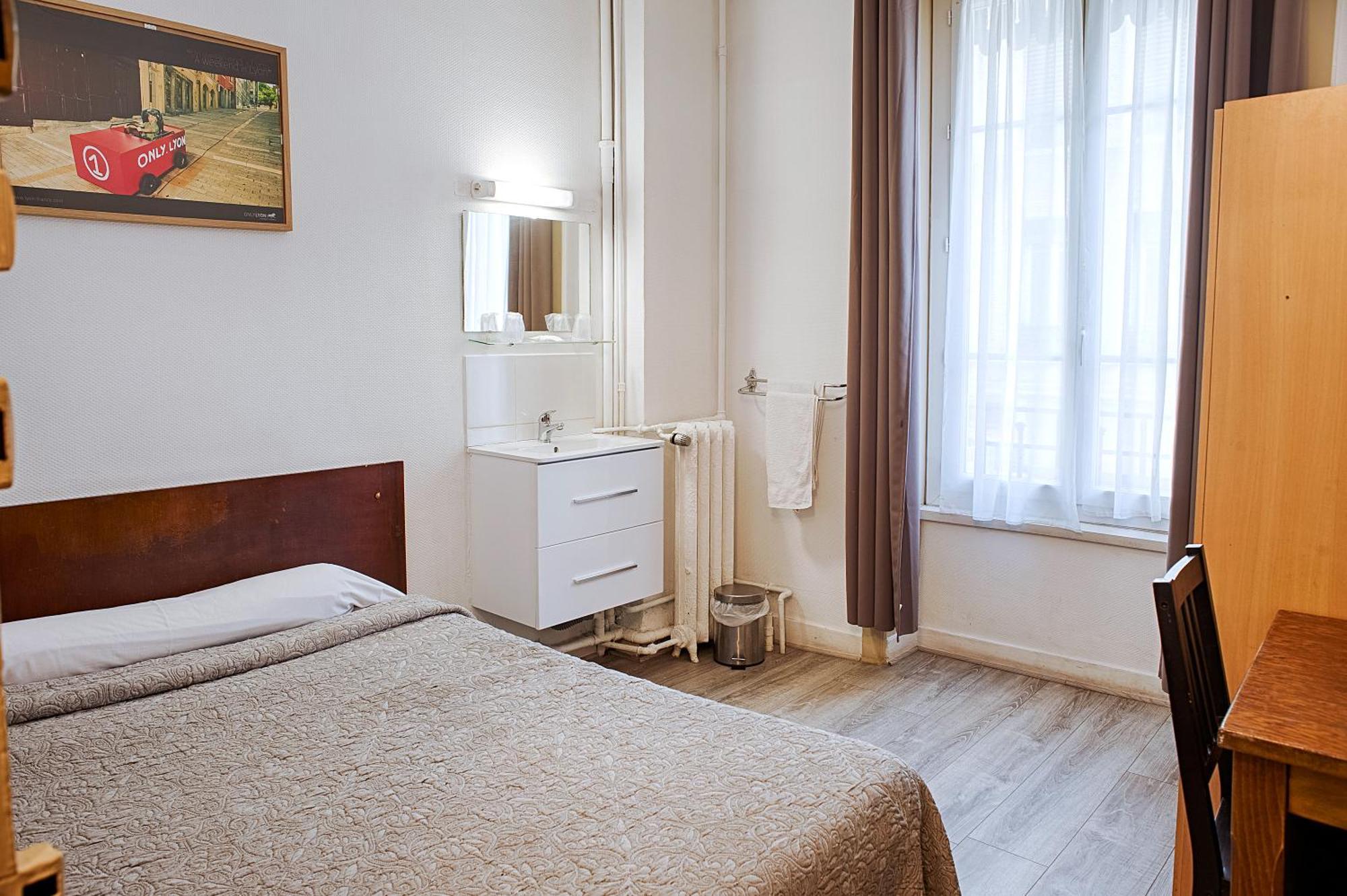 Hotel Des Facultes Lyon Oda fotoğraf